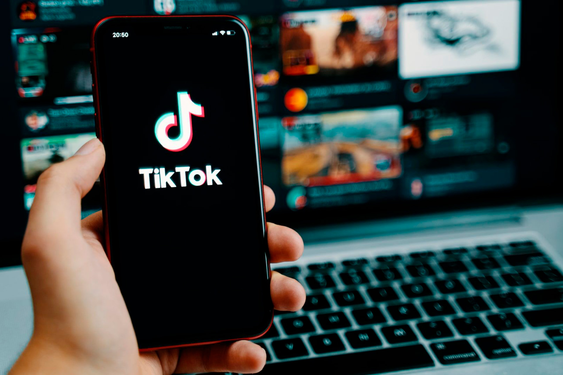 Capa do artigo Consumidores preferem ver anúncios na Amazon e no TikTok.